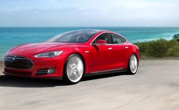 Tesla全球首起“自驾”车祸致死揭秘