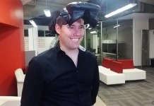 羡煞众人的联想翻盖头显,Vive也能够实现了