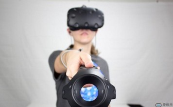 Valve抛弃,Oculus怒怼,HTC依旧是死不了的小强