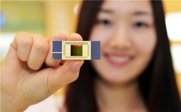 三星512G内存发布 手机存储首次赶上PC 网友:还不把内存价格炒上了天!