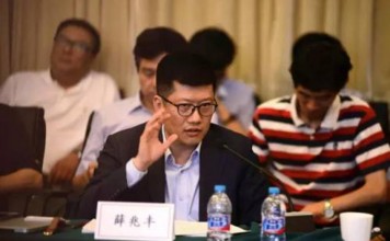 对比明星天价收入,北大教授两年课程卖出四千万!凭真才实学赚钱被非议