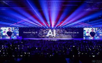 百度AI开发者大会:AI仍在,不见陆奇