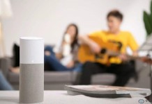 腾讯首款智能音箱叫停!带屏智能音箱继续推陈出新