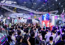 从擂台到赛道,ROG NUC在BW掀起的次元风暴太上头!